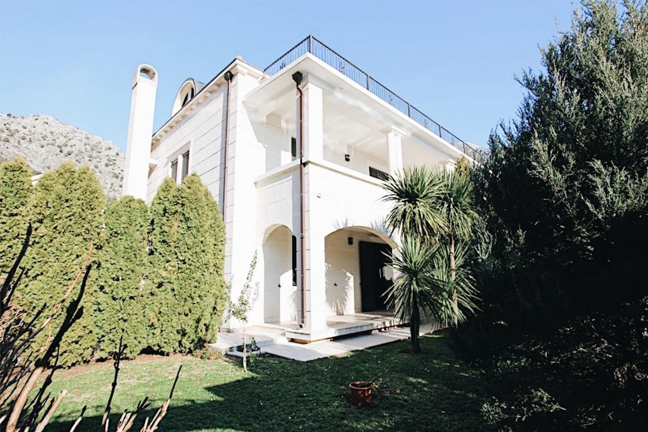 Villa Teuta ريسان المظهر الخارجي الصورة